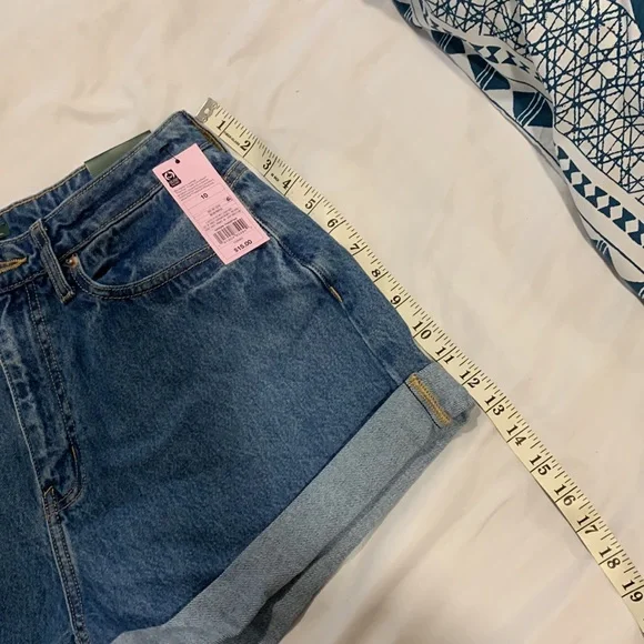 Shorts from Target. NWT. Never worn. Size 10 - Picture 5 of 6